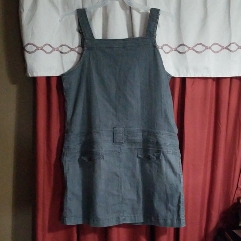 Dress - Picture 2 of 2